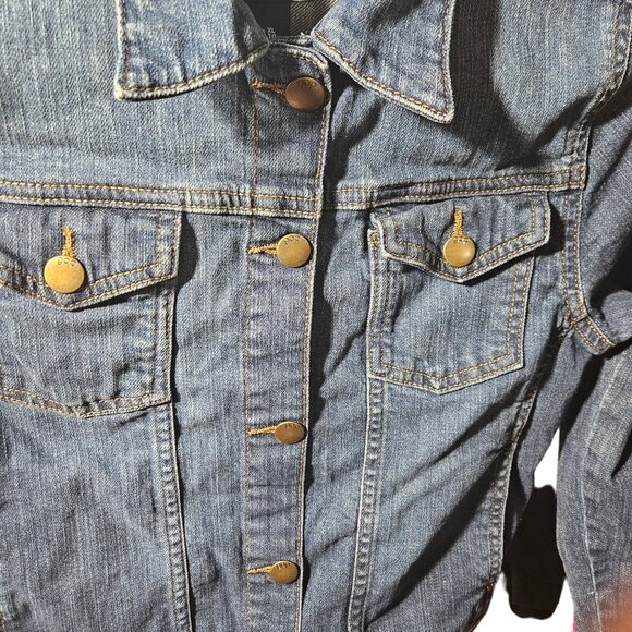 GapKids Denim Jacket XL 12yrs Blue Long Sleeve Button-Up Classic Style - Picture 2 of 4